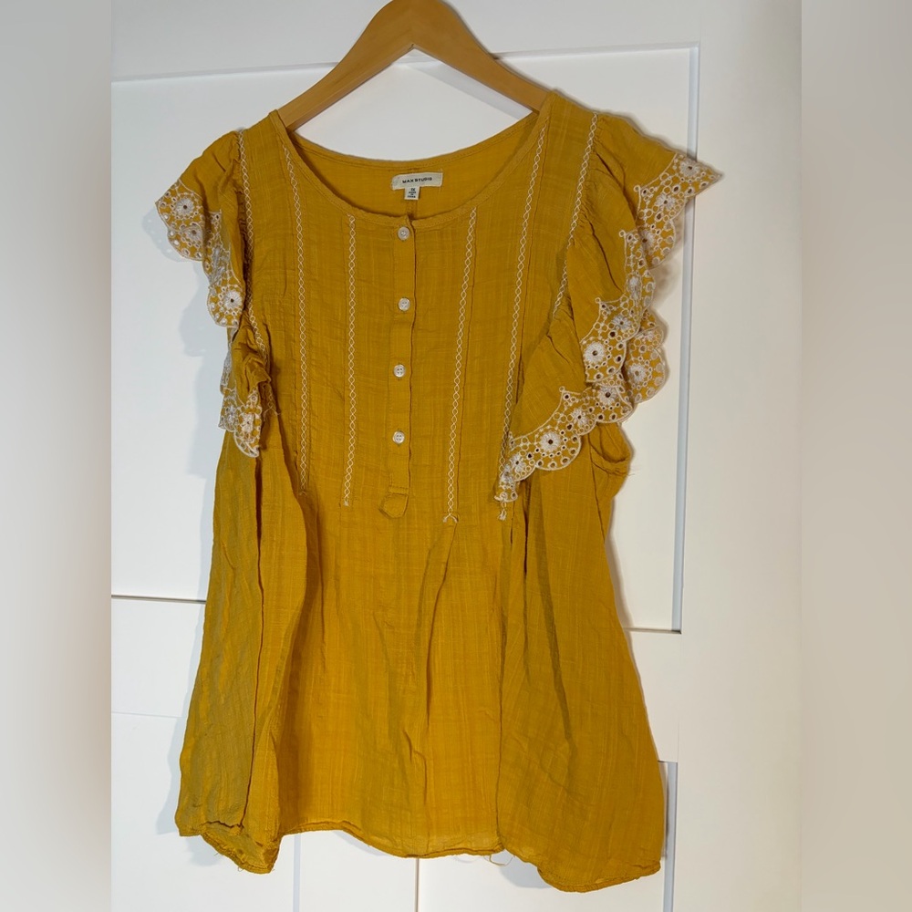 Max Studio Mustard Yellow Eyelet Flutter Sleeve Blouse Plus Size 1X Boho Top